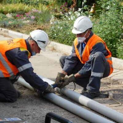 Надійно та відповідально: енергетики ДТЕК Курахівської ТЕС готують до зими теплові мережі